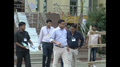 मतदान के बाद ईवीएम मशीनों की सुरक्षा कर रहा प्रशासन - वरिष्ठ अधिकारी सहित राजनीतिक दलों के लोग कर रहे निगरानी - आईजी दीपांशु काबरा