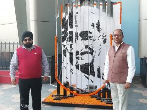 महात्मा गांधी के स्किल्पचर सेल्फी प्वाइंट का शुभारंभ - दक्षिण पूर्व मध्य रेलवे के महाप्रबंधक सुनील सिंह सोइन द्वारा
