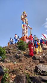 किरंदुल के गांधीनगर पर स्थित नन्दी पर्वत पर हनुमान जी की विशालकाय मूर्ति का अनावरण किया गया