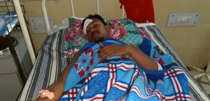 जगदलपुर : जिला पंचायत के दूसरे माले से गिरा युवक, आई चोट -
