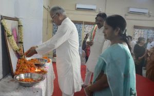 मुख्यमंत्री श्री भूपेश बघेल शामिल हुए स्वर्गीय श्री रतनलाल टिकरिया के दशगात्र कार्यक्रम में