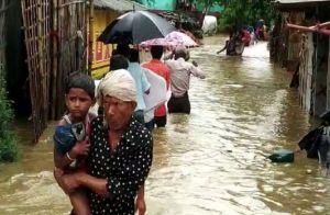 बिहार के छह जिलों में घुसा बाढ़ का पानी, अब तक तीन की मौत, सड़क-रेल यातायात ठप