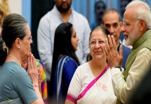 Sonia Gandhi Birthday: पीएम मोदी ने दी सोनिया गांधी को जन्मदिन की बधाई....ट्वीट कर लिखी ये बात