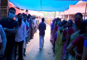 Bengal Chunav 2021 : बंगाल में चौथे चरण का मतदान जारी, सुबह 9 बजे तक 15.85% वोटिंग