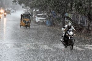Monsoon in Chhattisgarh : अधिकांश स्थानों पर हल्की से मध्यम वर्षा और कुछ स्थानों पर भारी वर्षा के आसार