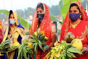 Chhath Pooja 2021: छठ पूजा को लेकर लोगों में उत्साह, आज अस्ताचल सूर्य को दिया जाएगा अर्घ्य, जानिए प्रशासन की तैयारियां