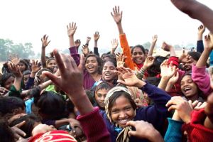 NFHS सर्वे: भारत में पहली बार पुरुषों के मुकाबले बढ़ी महिलाओं की संख्या, प्रजनन दर घटा