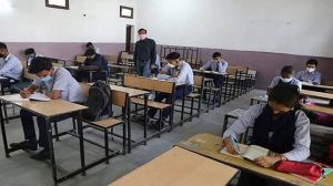 राजधानी में आज से कक्षा 11वीं की परीक्षा शुरू, विद्यार्थी 2 साल बाद ऑफलाइन माध्यम से दे रहे परीक्षा 