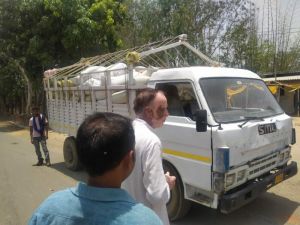 जिला प्रशासन की टीम को मिली बड़ी सफलता, पीडीएस के चावल का अवैध परिवहन करते मिनी ट्रक वाहन जब्त 