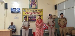 सेवा भारती मातृछाया में बच्चों के साथ वरिष्ठ पुलिस अधीक्षक एवं पुलिस उप महानिरीक्षक ने मनाया नवमी के त्यौहार 
