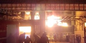 मद्रास होटल में लगी भीषण आग, कई फ्लोर जलकर खाक, कड़ी मशक्कत के बाद आग पर पाया काबू