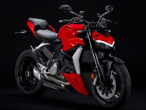 Ducati New Bike : नए साल में लॉन्च होगी नई डुकाटी, स्पोर्ट्स बाइक लवर को खूब आएगा पसंद, जाने खासियत