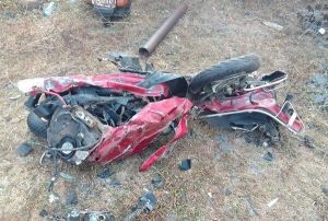 CG ACCIDENT : दर्दनाक सड़क हादसा, तेज रफ़्तार ट्रक ने स्कूटी को मारी टक्कर, 3 की मौत