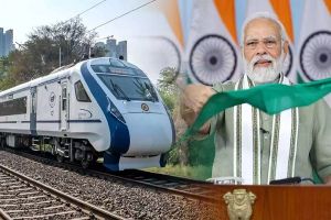 पीएम मोदी ने 9 वंदे भारत ट्रेनों को दिखाई हरी झंडी, इन राज्यों को मिलेगा लाभ