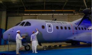 भारतीय वायुसेना की बढ़ी ताकत, एयर फोर्स में शामिल हुआ पहला C-295 एयरक्राफ्ट