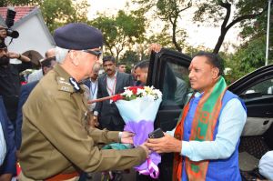 मुख्यमंत्री विष्णुदेव साय से प्रदेश के मुख्य सचिव  अमिताभ जैन और पुलिस महानिदेशक  अशोक जुनेजा ने सौजन्य मुलाकात कर उन्हें बधाई और शुभकामनाएं दी।