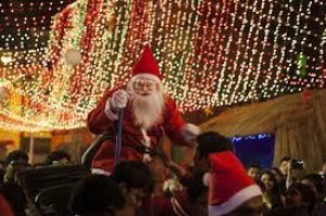 क्रिसमस ईसाई धर्म का प्रमुख त्योहार है। हर साल 25 दिसंबर को भारत समेत पूरी दुनिया में इस त्योहार को धूमधाम से मनाया जाता है।
