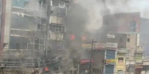 धू-धूकर जल रहीं इमारतें, 6 लोग जिंदा जले, मंजर देख दहल उठेगा दिल...देखें फोटोज