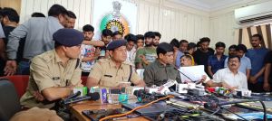 पुणे (महाराष्ट्र) से 26 सटोरिये गिरफ्तार छत्तीसगढ़ राज्य की आई.पी.एल. सट्टे पर अब तक की सबसे बड़ी कार्यवाही