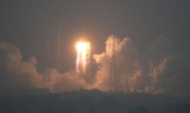 चीन को मिली बड़ी कामयाबी, चांद के इस हिस्से पर उतार दिया अंतरिक्ष यान