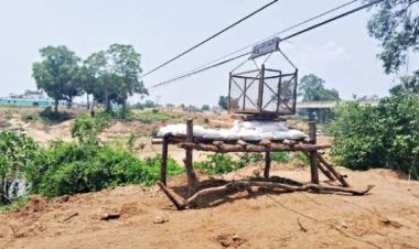 नक्सलगढ़ के चिंतावागु नदी में जवानों ने बनाया रोप-वे