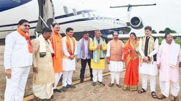 CM विष्णुदेव साय के साथ सभी कैबिनेट मंत्री विमान से अयोध्या रवाना