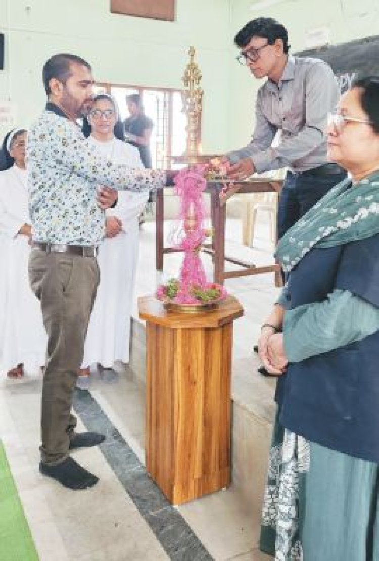 स्कूल में मना गुरु पूर्णिमा पर्व