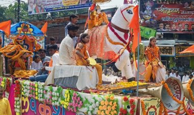 लव कुश जयंती पर निकली शोभायात्रा:कुशवाह समाज ने निकाला चल समारोह; लव कुश की झांकी रही आकर्षण का केंद्र