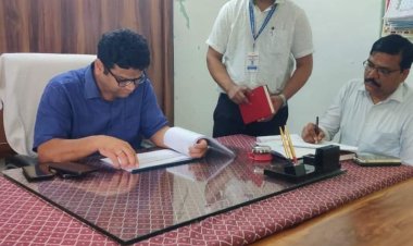 कलेक्टर ने तहसील, एसडीएम कोर्ट का किया निरीक्षण:राजस्व महाअभियान में शत प्रतिशत नामांतरण के प्रकरणों की हुई जांच