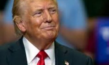 डोनाल्ड ट्रंप ने राष्ट्रपति चुनाव जीतने के बाद अपने स्टाफ़ में सबसे पहले किसे नियुक्त किया?