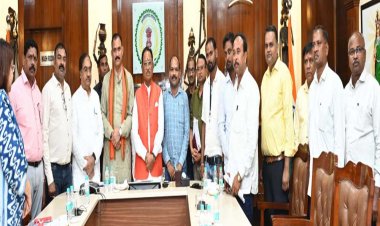 मुख्यमंत्री विष्णु देव साय की संवेदनशील पहल : समिति प्रबंधकों और कर्मचारियों की हड़ताल समाप्त