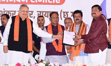 संजय श्रीवास्तव का शपथ समारोह - छत्तीसगढ़ की पीडीएस व्यवस्था पूरे देश में सर्वश्रेष्ठ : मुख्यमंत्री विष्णु देव साय*