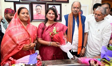 डॉ. वर्णिका शर्मा ने छत्तीसगढ़ बाल अधिकार संरक्षण आयोग के अध्यक्ष का पदभार ग्रहण किया