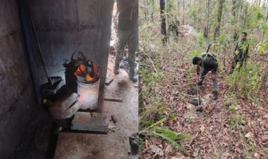 BREAKING : छत्तीसगढ़ में बड़ा नक्सली हमला, नक्सलियों की IED ब्लास्ट में CAF का जवान शहीद, इलाके में सर्च ऑपरेशन जारी…