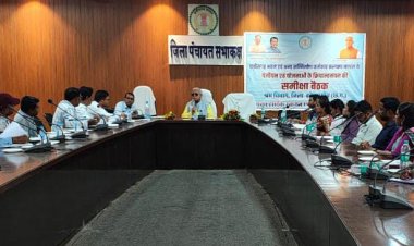 आवेदनों का त्वरित निराकरण कर श्रमिकों को पहुंचाएं लाभ - डॉ. रामप्रताप सिंह