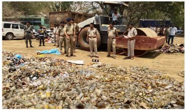 करोड़ों की जब्त शराब पर चला प्रशासन का बुलडोजर, इतने हजार लीटर अवैध शराब किया नष्ट…..