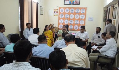 अधिकारी गर्मी में सड़क पर उतरकर थोड़ा पसीना बहायें - सुनील सोनी