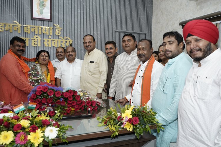 निगम जोन 3 में श्रीमती साधना प्रमोद साहू ने जोन अध्यक्ष का पदभार सम्हाला