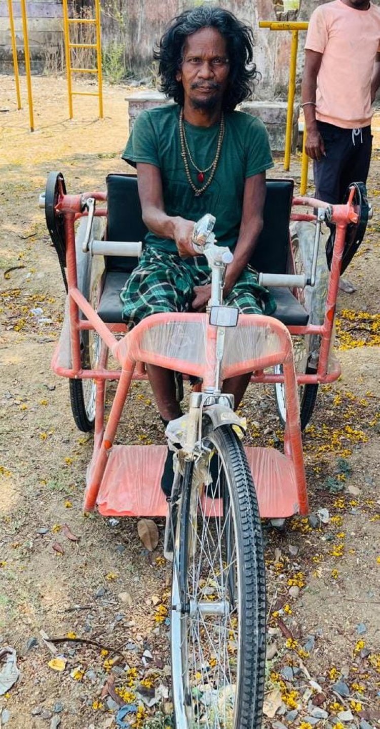 सुशासन तिहार 2025 : बैगा आदिवासी की समस्या का  हुआ तुरन्त निदान, मिली ट्राइसिकल