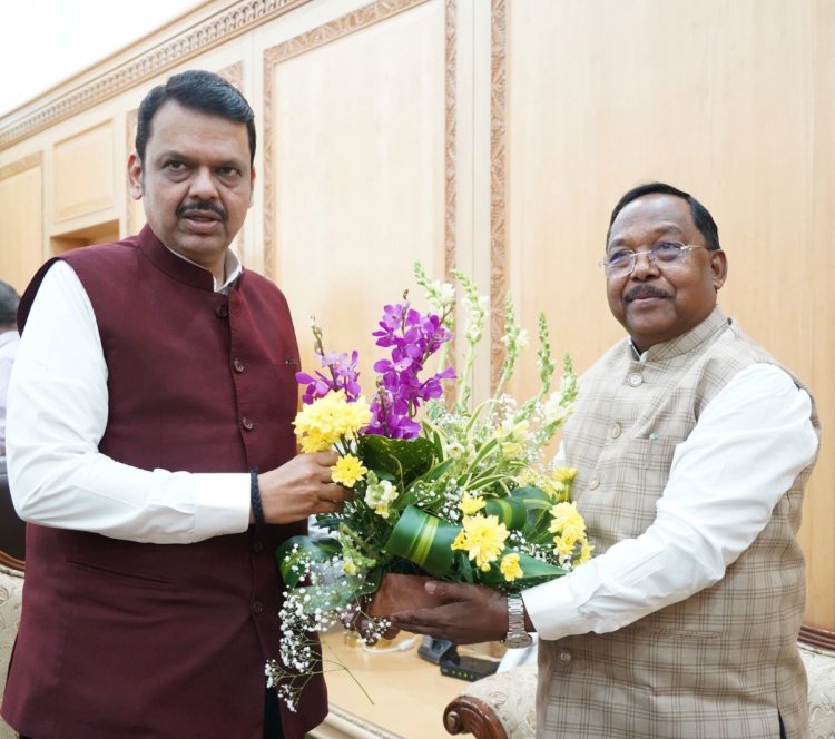 कृषि मंत्री श्री नेताम ने महाराष्ट्र के मुख्यमंत्री  देवेन्द्र फडणवीस से की सौजन्य मुलाकात