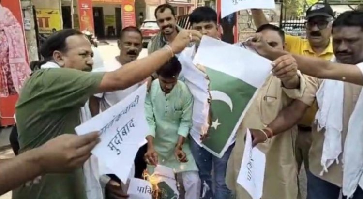 कश्मीर आतंकी हमले के खिलाफ छत्तीसगढ़ में उबाल: कैंडल मार्च, श्रद्धांजलि सभाएं और विरोध प्रदर्शन