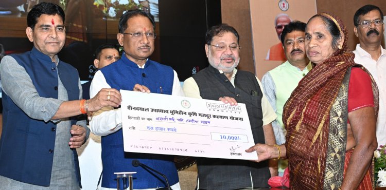 सुरक्षा और रोजगार की गारंटी के साथ बढ़ा महिला श्रमिकों का सम्मान