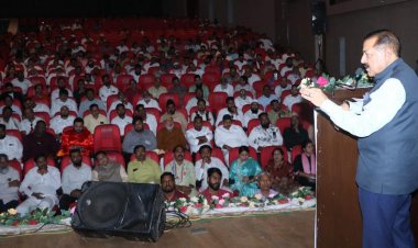 ऐतिहासिक अन्यायों को सुधारने का साहस और संकल्प है मोदी जी में”: वक्फ विधेयक पर रायपुर में बोले डॉ. जितेंद्र सिंह