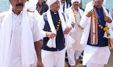 मुख्यमंत्री  विष्णुदेव साय ने मध्यप्रदेश के मंडला जिले में चौगान मढ़िया में पूजा-अर्चना की