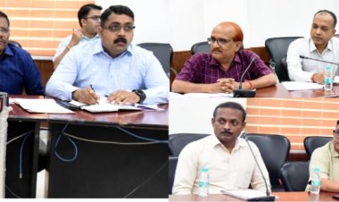 कलेक्टर ने ली शालाओं और शिक्षकों के युक्तियुक्तकरण प्रक्रिया के संबंध में बैठक