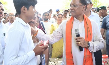 बैगा समुदाय की बिटिया ने किया टॉप, मुख्यमंत्री से की मुलाकात