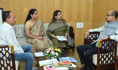 राज्यपाल श्री डेका से भारतीय रेडक्रॉस सोसायटी रायपुर के पदाधिकारियों ने भेंट की