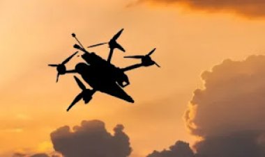 फिर धमाकों के साथ जम्मू में हुआ ब्लैकआउट, ड्रोन से हमला; दो नागरिकों की मौत