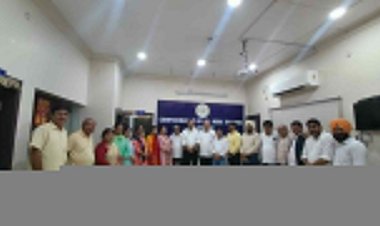 मधु अरोरा बनी कैट की महिला प्रदेश अध्यक्ष