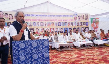 निषाद समाज का आदर्श विवाह, 41 जोड़ों ने लिए सात फेरे सांसद बृजमोहन ने दिया आशीर्वाद